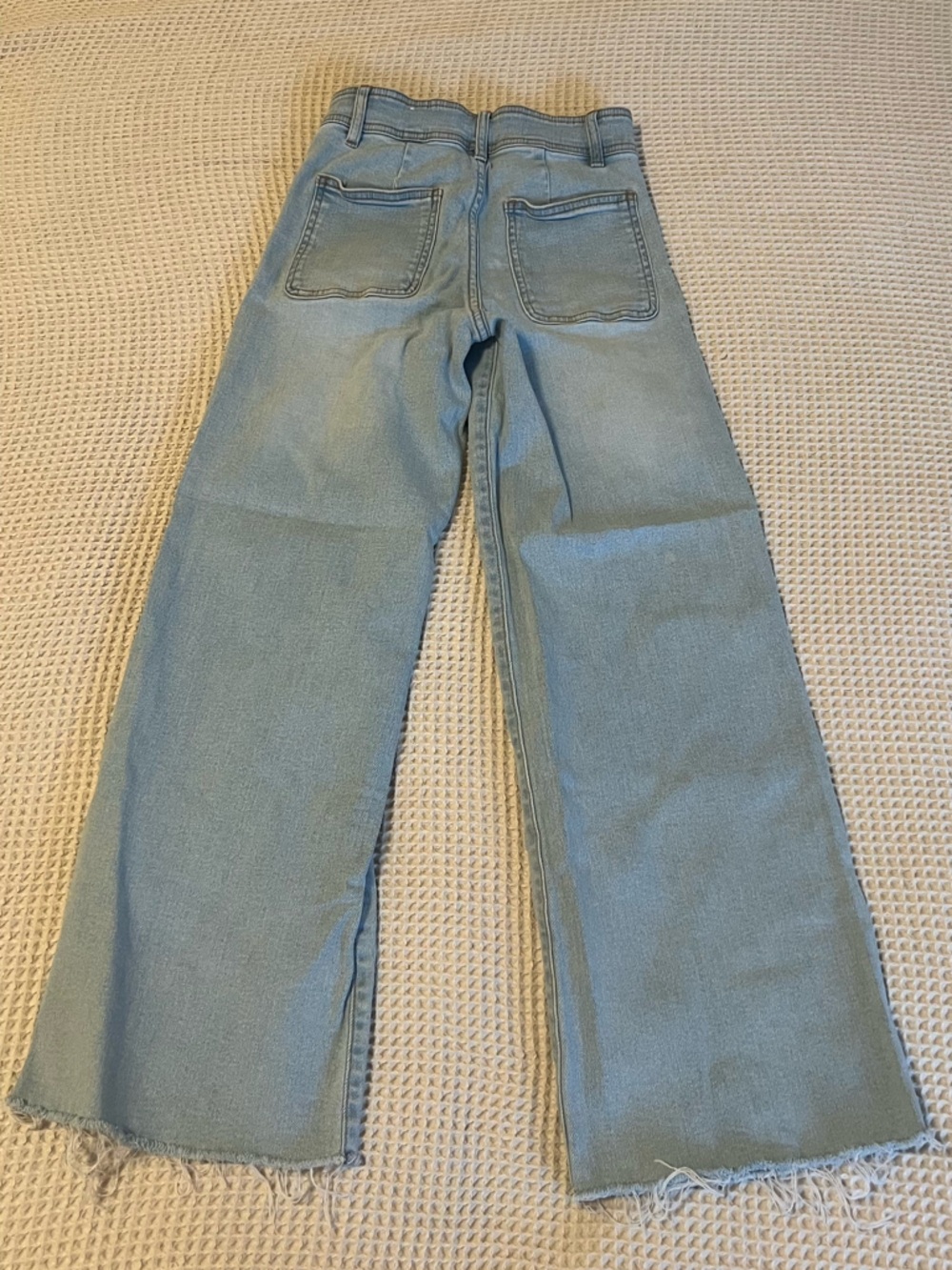 Zara Light Blue Wide-Leg Jeans with Frayed Hem Girls Denim - Picture 4 of 4